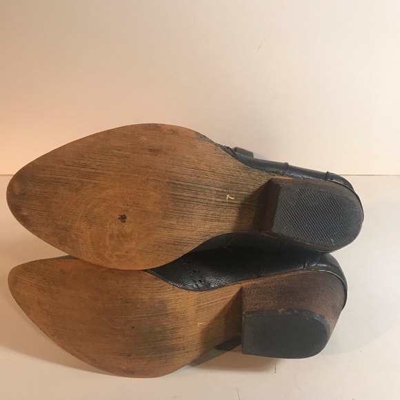 Very Volatile Raspy Western Faux Black Leather Embroidered Boots Size 7 - Picture 12 of 15